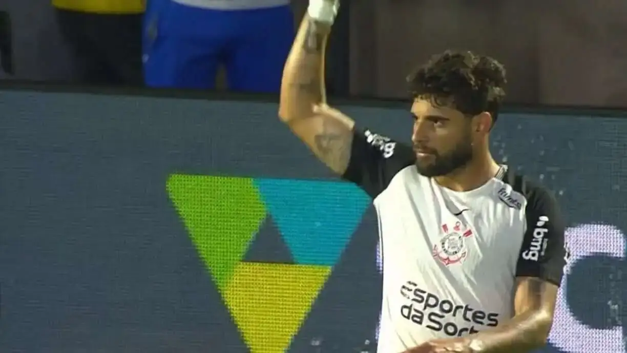 O Bragantino derrota o Corinthians dentro de casa, pelo Campeonato Brasileiro, em duelo com expulsão duvidosa - Foto: Reprodução/Premiere FC