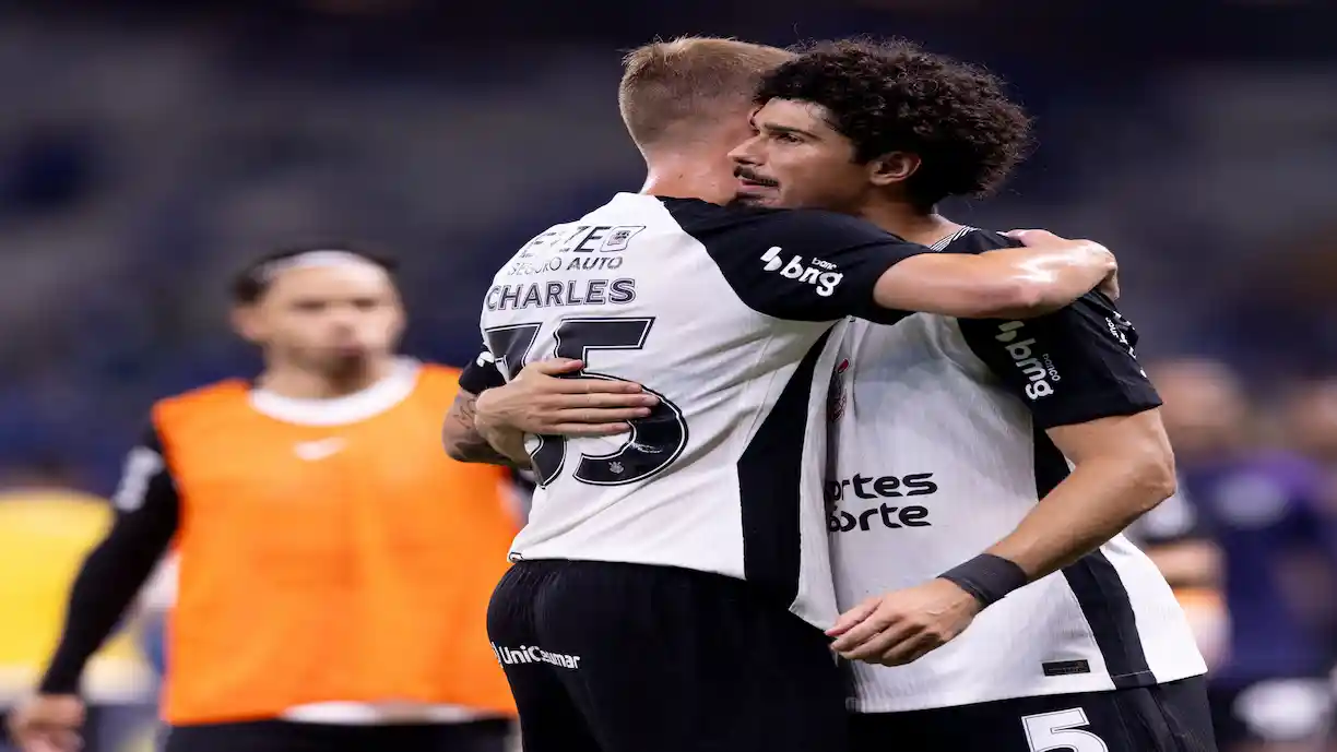 André Ramalho destacou a defesa sólida do alvinegro e elogiou a estratégia de Dorival Júnior na Copa do Brasil - Foto: Rodrigo Coca/Agência Corinthians