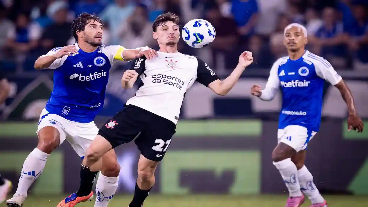 Breno Bidon ressalta que, mesmo com vitória, alvinegro precisa propor jogo na volta na Copa do Brasil contra o Cruzeiro - Foto: Rodrigo Coca/Agência Corinthians
