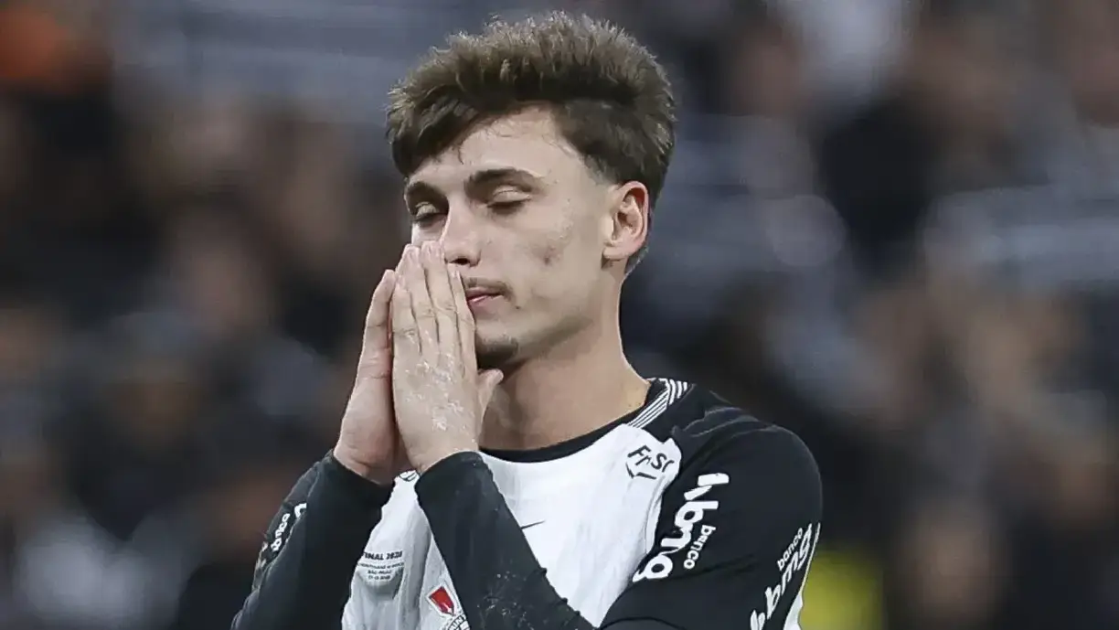 Breno Bidon desperta interesse de clubes brasileiros e europeus e falou se permanece ou não no Corinthians - Foto: Reprodução