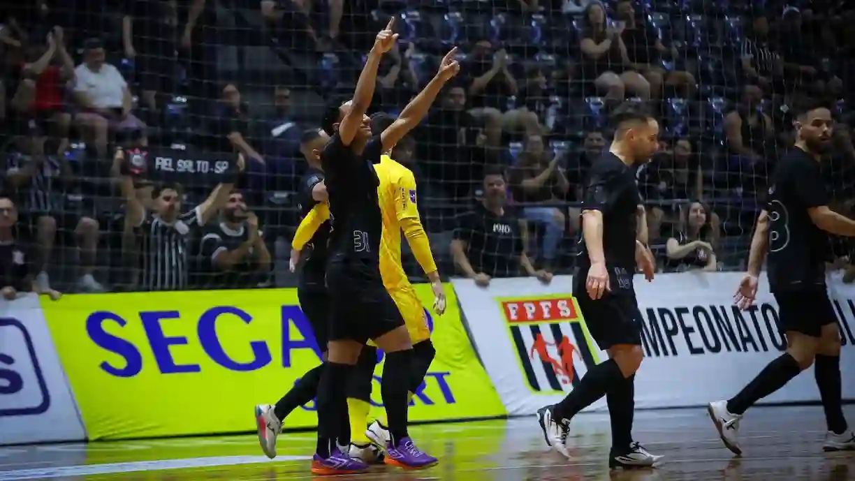 Corinthians empata em 3 a 3 com o Jaraguá pela LNF; segundo jogo da decisão é em Santa Catarina - Foto: Reprodução