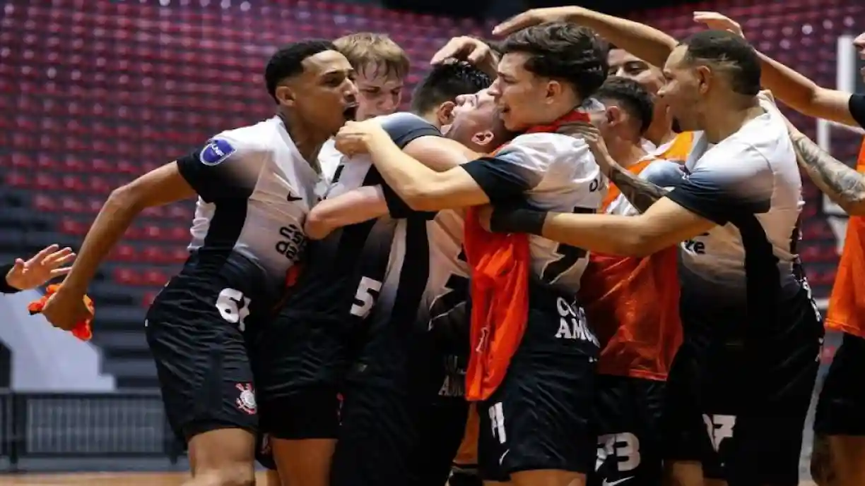 Corinthians empata com Santo André e garante o título paulista de futsal Sub-20 no Wlamir Marques - Foto: Murilo Matheus / Agência Corinthians