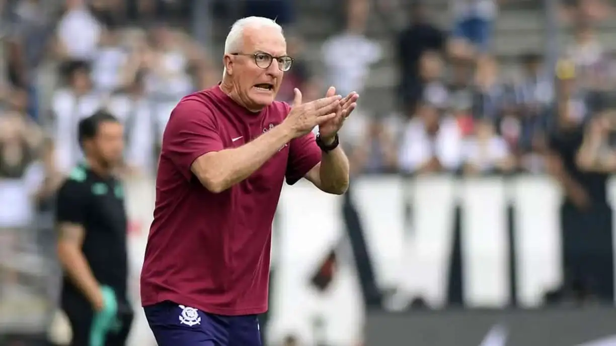 Dorival Júnior concedeu entrevista coletiva na Neo Química Arena, depois do empate do Corinthians contra o Juventude - Foto: Marcos Ribolli