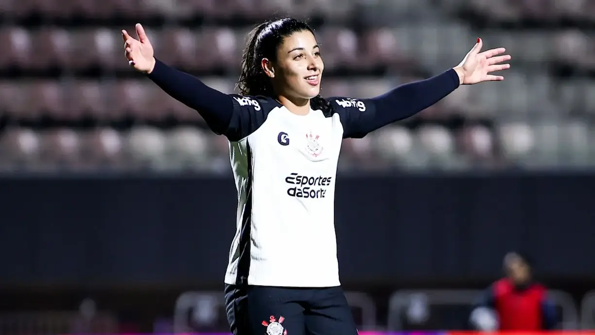 Duda Sampaio falou sobre os primeiros dias da nova técnica do Corinthians e diz estar disposta a ajudar Emily Lima - Foto: Reprodução