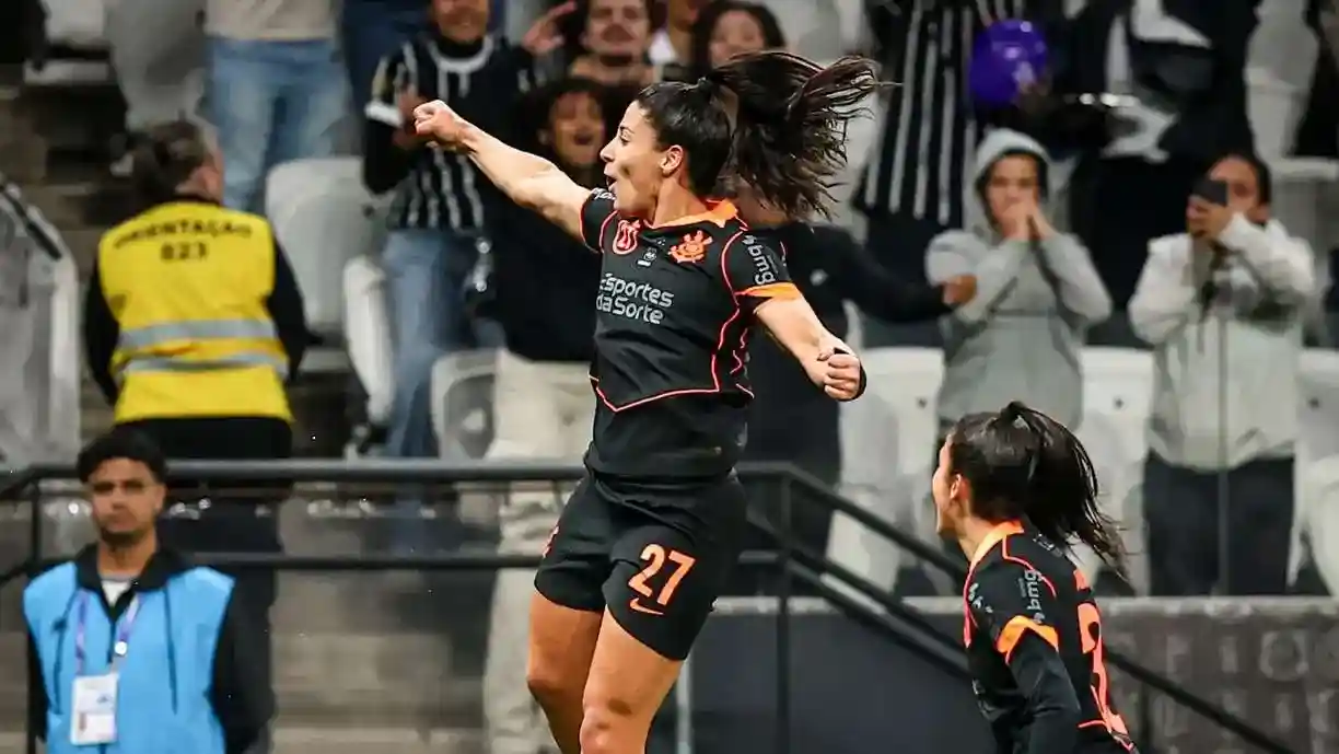 Duda Sampaio foi uma das destaques do jogo entre Corinthians e São Paulo - Foto: Rodrigo Gazzanel/Agência Corinthians