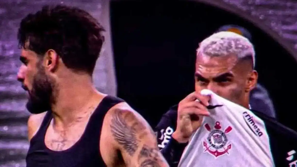 Hugo Souza explicou bate-boca entre Matheuzinho e Yuri Alberto em Corinthians e Vasco