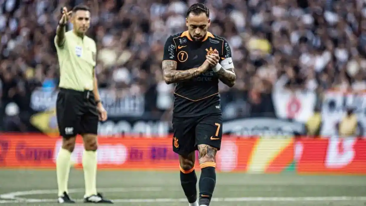 Maycon fala sobre mais uma final pelo Corinthians da Copa do Brasil e quer levantar o troféu no Maracanã - Foto: Danilo Fernandes/Meu Timão