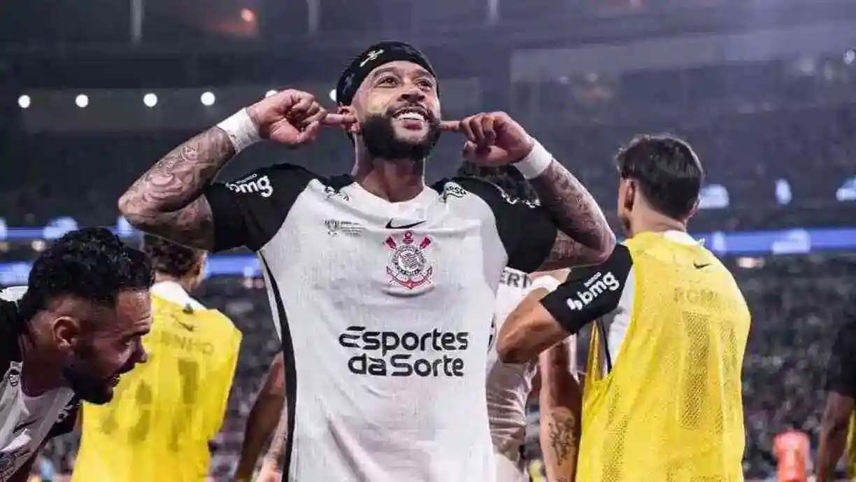 Memphis Depay tem contrato com o Corinthians até junho de 2026 e ainda não tem situação definida - Foto: Divulgação/Agência Corinthians