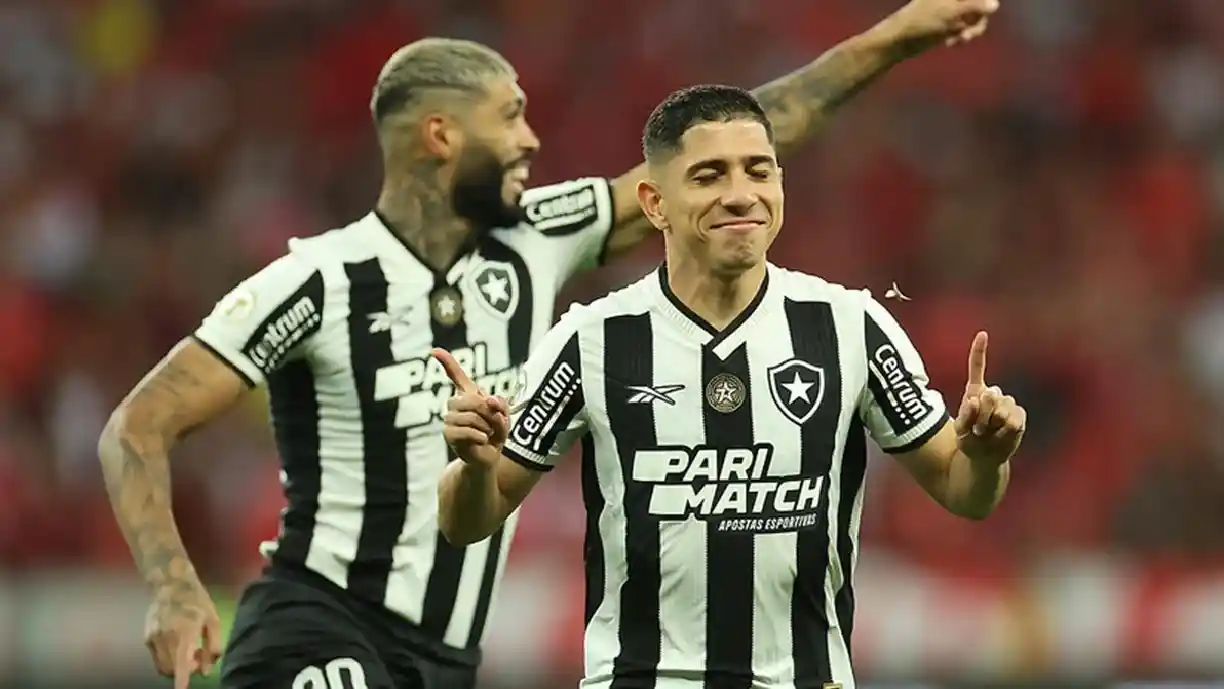 Corinthians quer jogador de clube carioca para reforçar elenco para a próxima temporada - Foto: Vitor Silva/Botafogo