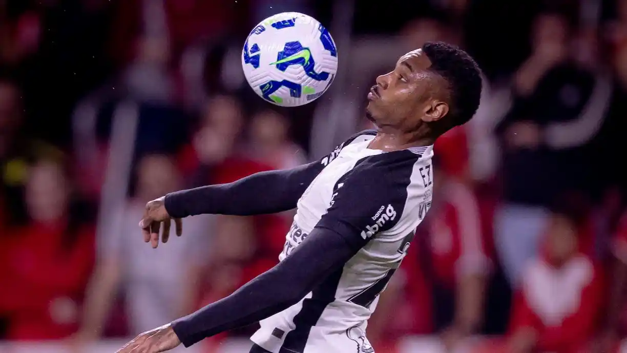 Vitinho disputa vaga no ataque do Corinthians e afirma: “Estou louco para fazer meu gol. - Foto: Rodrigo Coca/Agência Corinthians