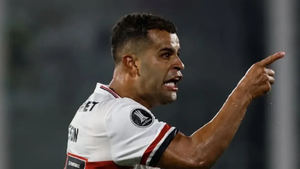 Corinthians não consegue cumprir acordo por Alisson e negociação está travada - Foto: Rubens Chiri/São Paulo