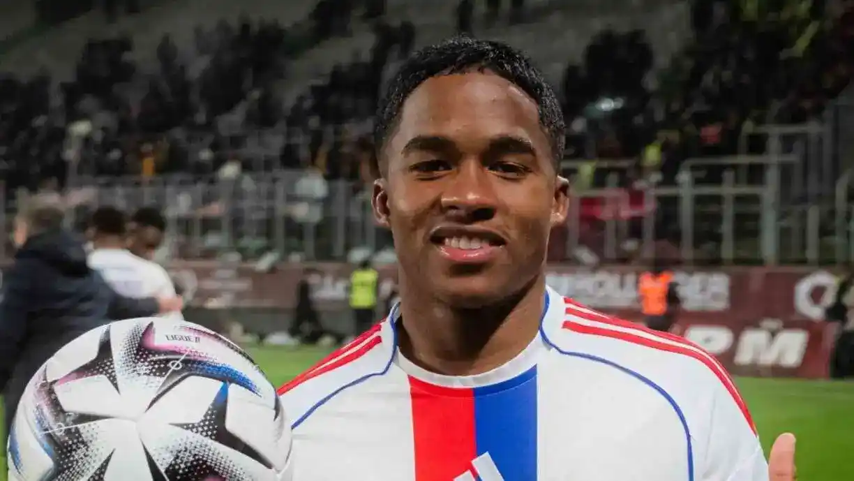 Ex-Corinthians, acredita que Endrick deveria ser convocado para a Copa do Mundo - Foto: Reprodução/Instagram - Lyon