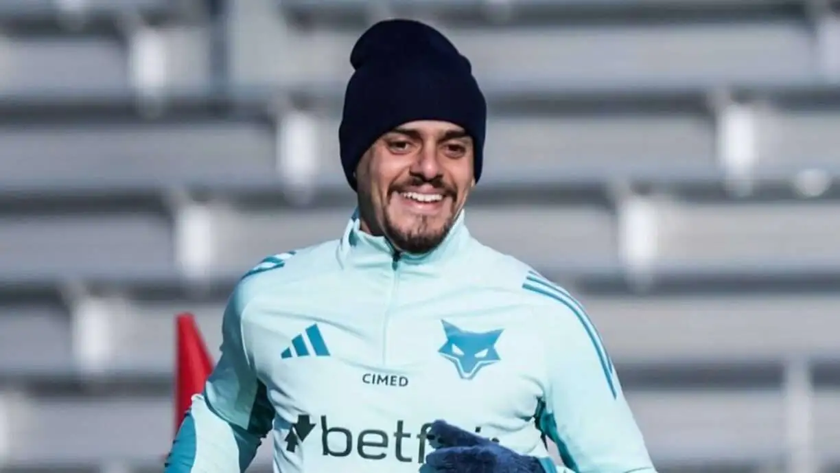 Fagner está próximo de oficializar a sua saída do Corinthians e o seu retorno ao Cruzeiro - Foto: Gustavo Aleixo/Cruzeiro