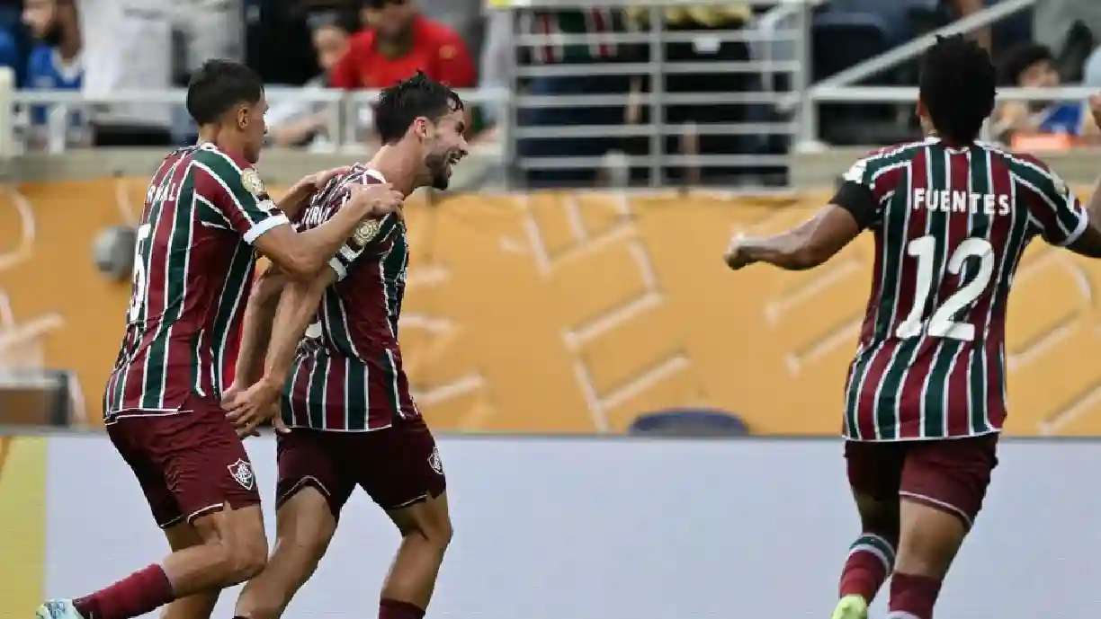 Corinthians quer jogador do Fluminense para posição que pode perder nomes por não renovar contrato - Foto: Reprodução