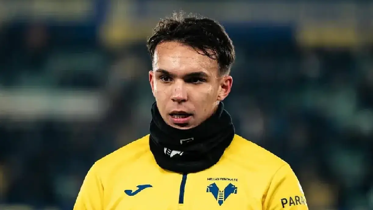 O ex-Corinthians Giovane vai ser o novo reforço do Napolia; Filho do Terrão viaja para assinar contrato - Foto: Reprodução