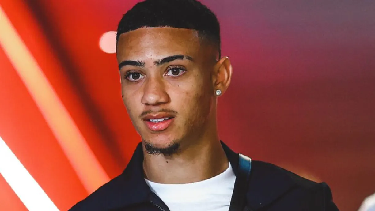 Gustavo Nunes interessa ao Corinthians, mas jogador pertence ao Brentford, da Inglaterra - Foto: Reprodução