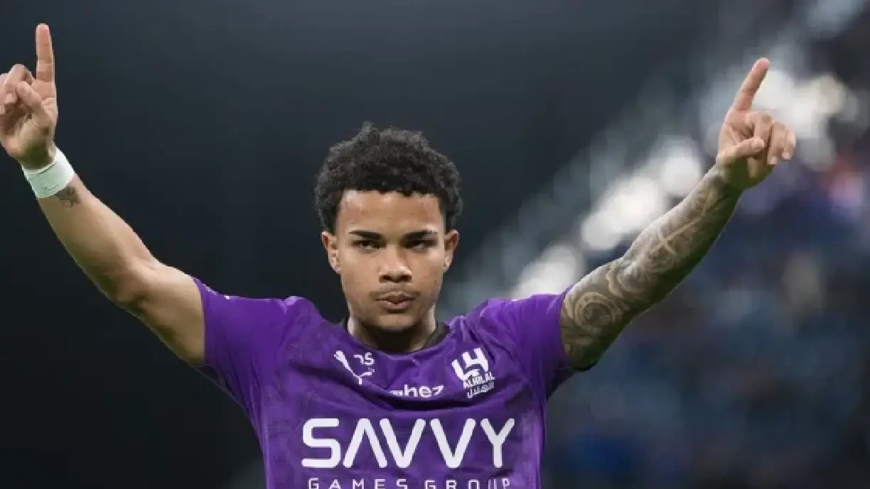 Kaio César agrada comissão técnica de Dorival Júnior e Corinthians avança por sua contratação - Foto: X/Al Hilal