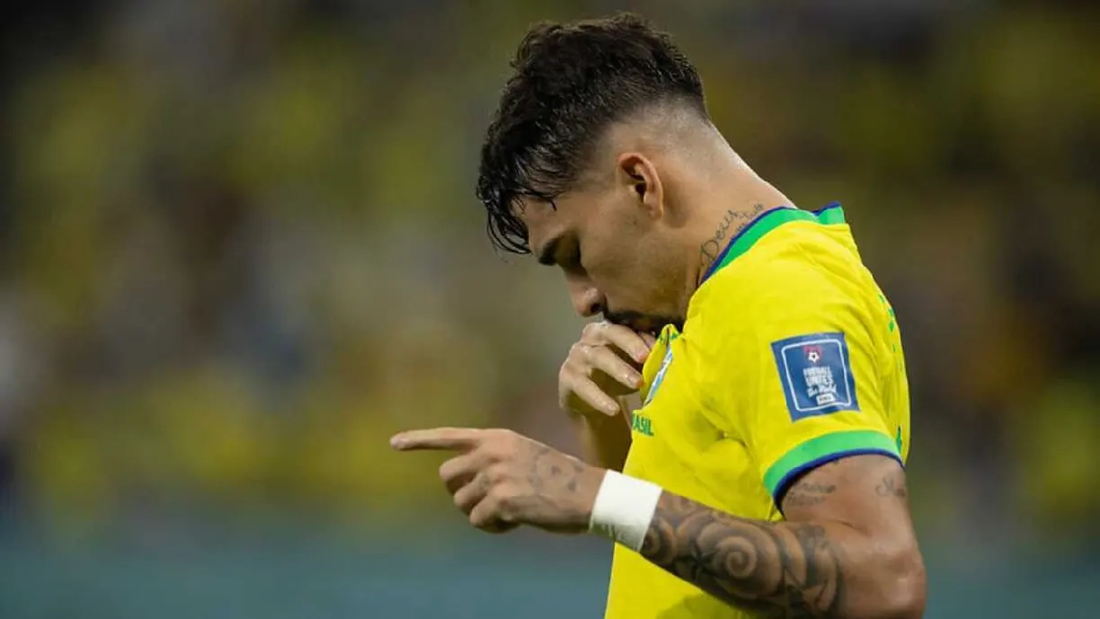 Lucas Paquetá pode voltar a vestir a camisa do Flamengo contra o Corinthians - Foto: Lucas Figueiredo/CBF