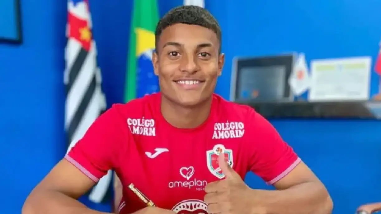 Luiz Fernando tem sido disputado por Corinthians e São Paulo após destaque na Copinha 2026 - Foto: Reprodução/Ibrachina