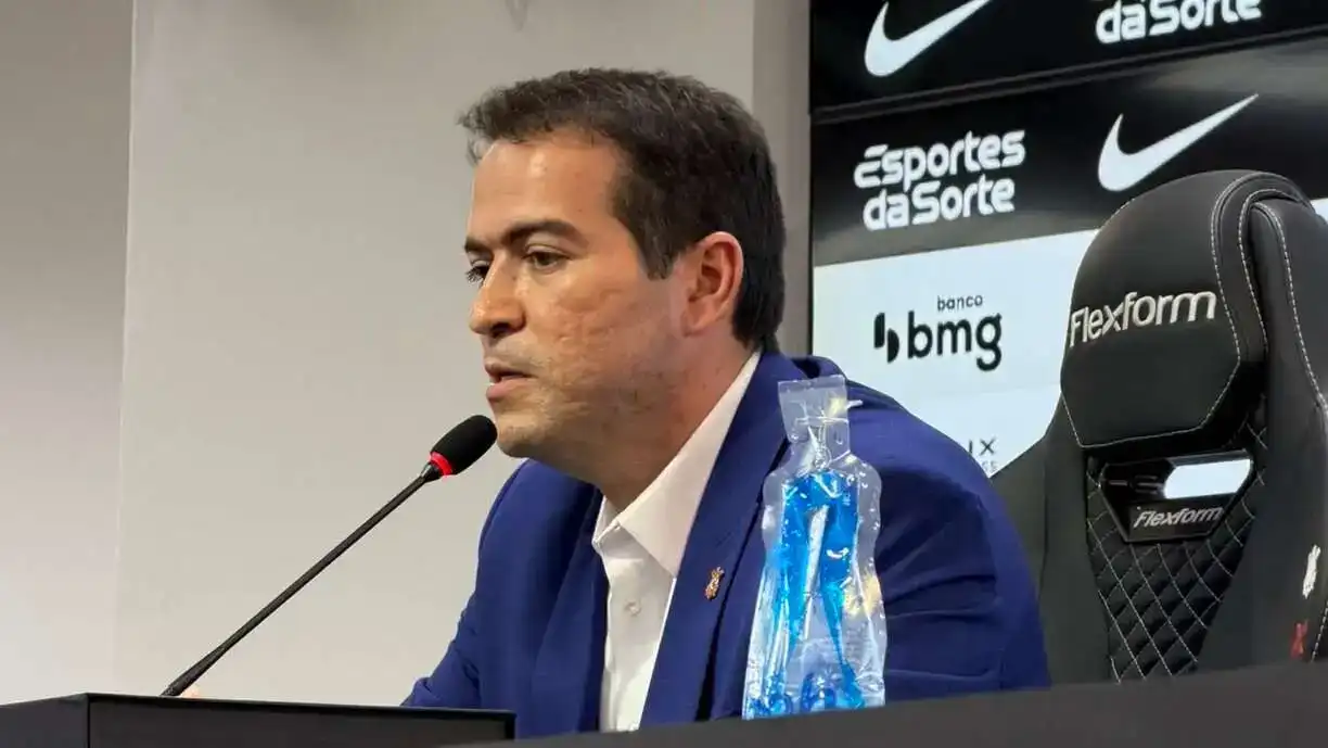Marcelo Paz falou sobre a chegada de reforços para o Corinthians e comenta situação do zagueiro Félix Torres - Foto: Reprodução/X - Pedro Ramiro