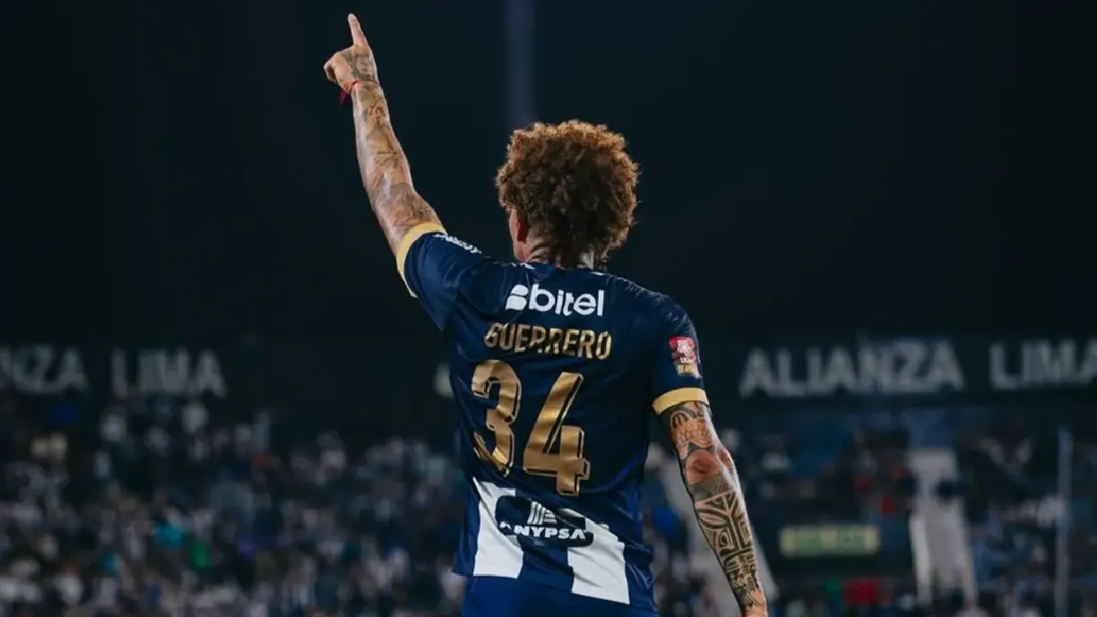 Paolo Guerrero marca contra equipe de Lionel Messi em amistoso; clube do ex-Corinthians vive momentos de tensão - Foto: Reprodução/Instagram