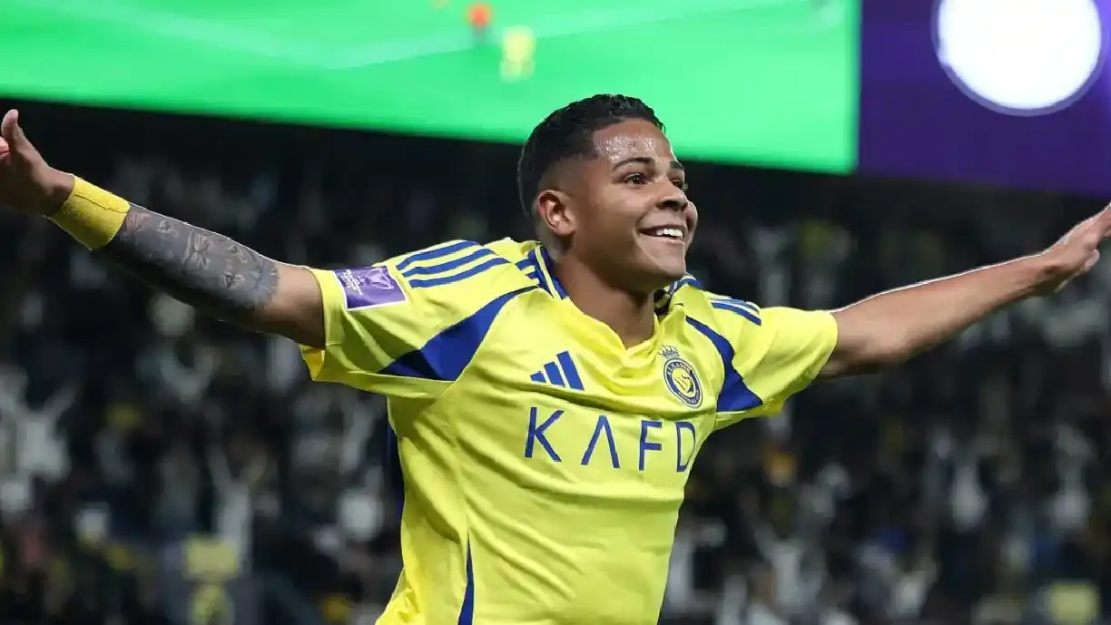 Wesley interessa clube espanhol que precisa repor perda de jogador; ex-Corinthians está no Al-Nassr  - Foto: Reprodução