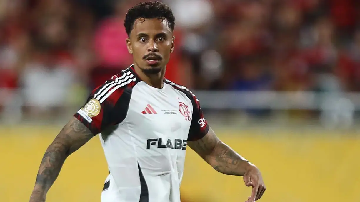 Corinthians quer Alla, mas pedido por fazer clube carioca desistir da negociação do volante - Foto: Flamengo