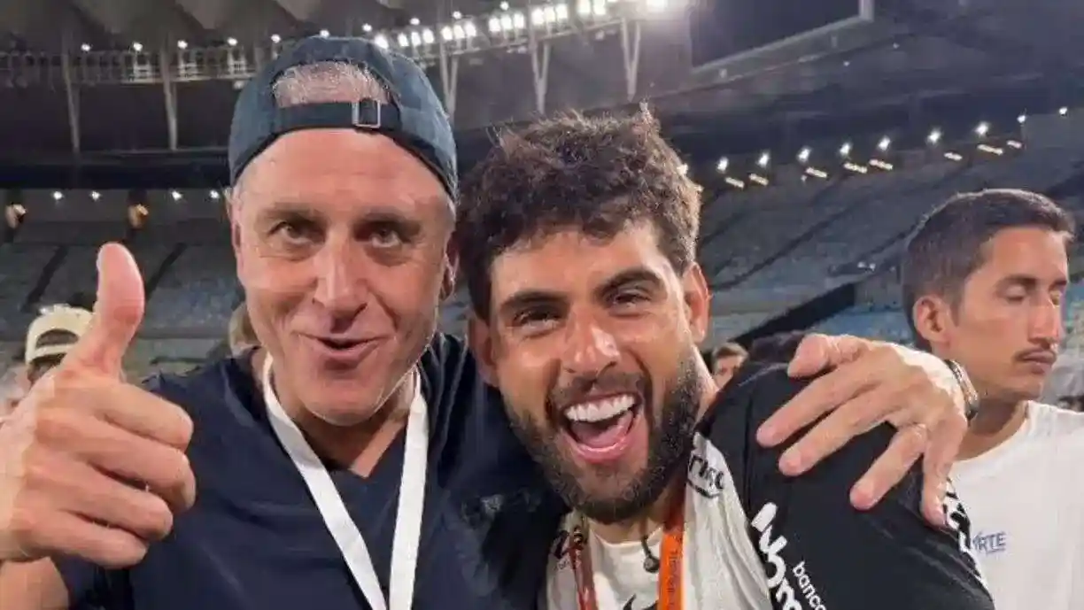 O Corinthians deve valores altos ao empresário André Cury, agente de Yuri Alberto - Foto: Reprodução/Instagram - André Cury