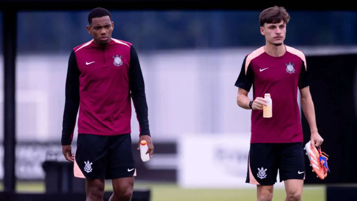 Breno Bidon e André se destacaram na vitória do Corinthians sobre o Flamengo, no último domingo - Foto: Rodrigo Coca/Agência Corinthians