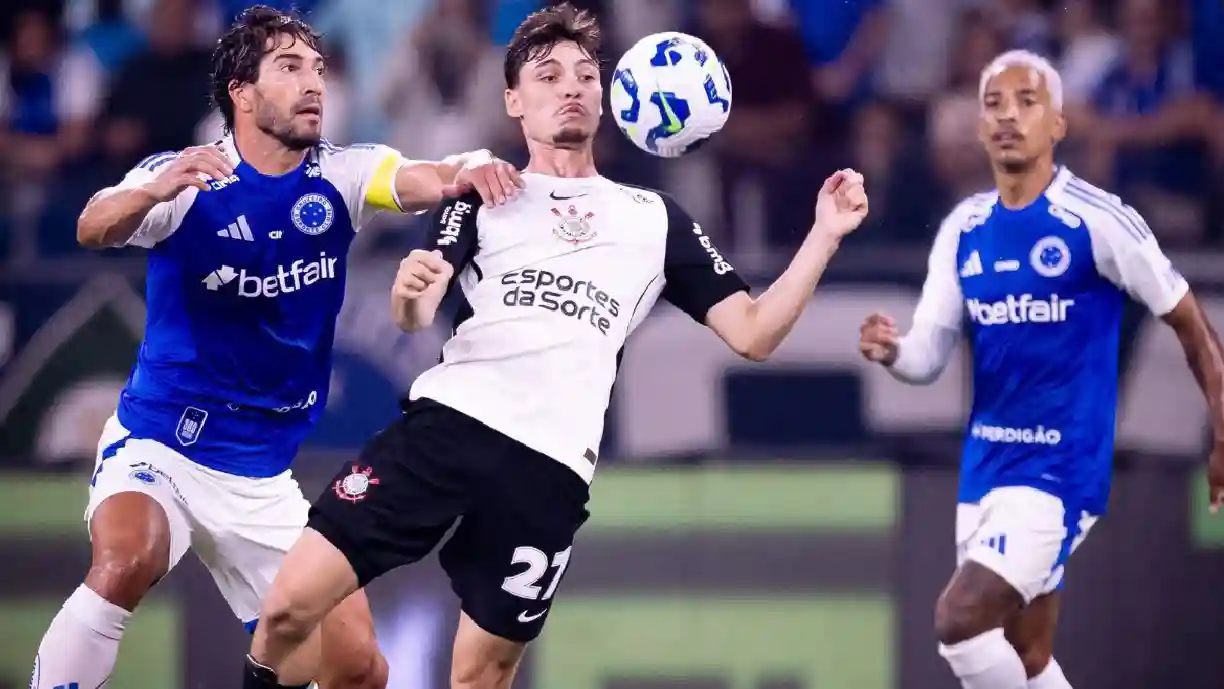 Timão enfrenta o Cruzeiro em Minas Gerais e busca trazer os três pontos e continuar no topo da tabela do Brasileirão - Foto: Rodrigo Coca/Agência Corinthians