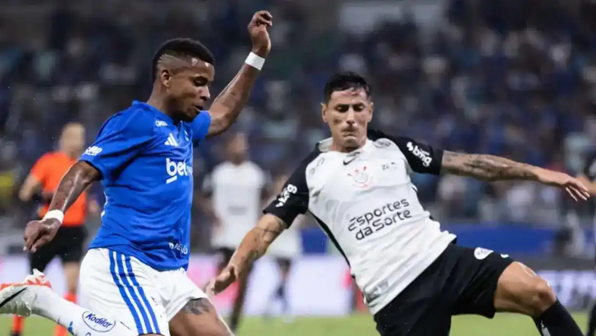 Tite reclama do árbitro que apitou o duelo entre Cruzeiro e Corinthians - Foto: Gustavo Aleixo/Cruzeiro