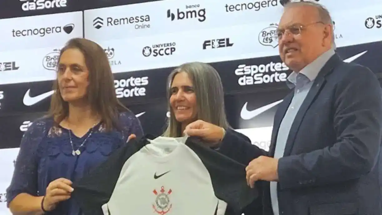 Emily Lima foi apresentada como a nova treinadora do Corinthians - Foto: Reprodução/X - União Corinthians Feminino