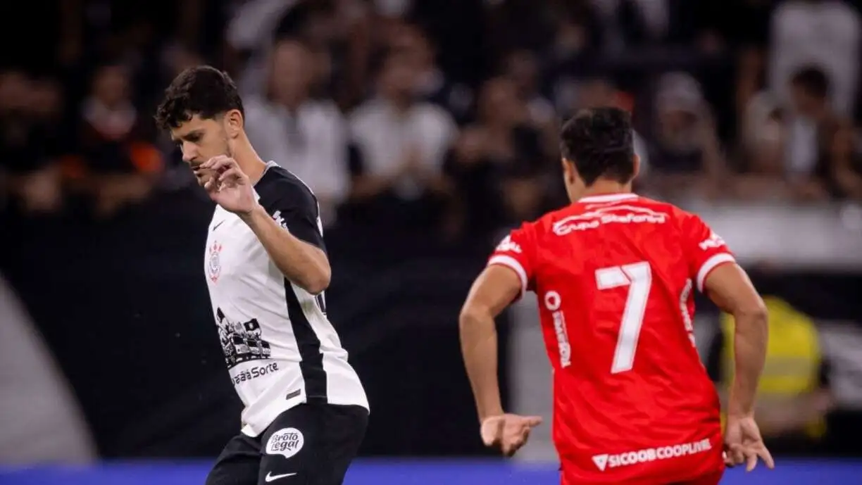 Hugo saiu machucado no confronto entre Corinthians e Capivariano, pelo Paulistão - Foto: Rodrigo Coca/Agência Corinthians