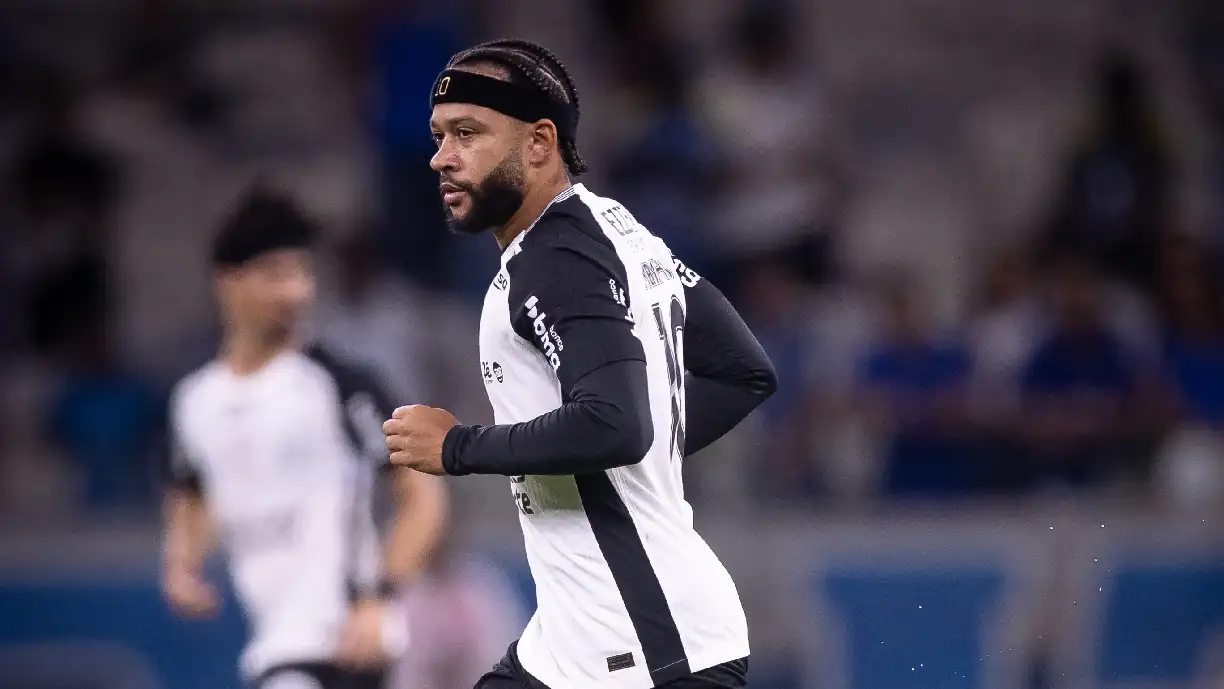 Memphis Depay pode ser usado por Dorival Júnior em nova função ofensiva do Timão - Foto: Rodrigo Coca/Agência Corinthians