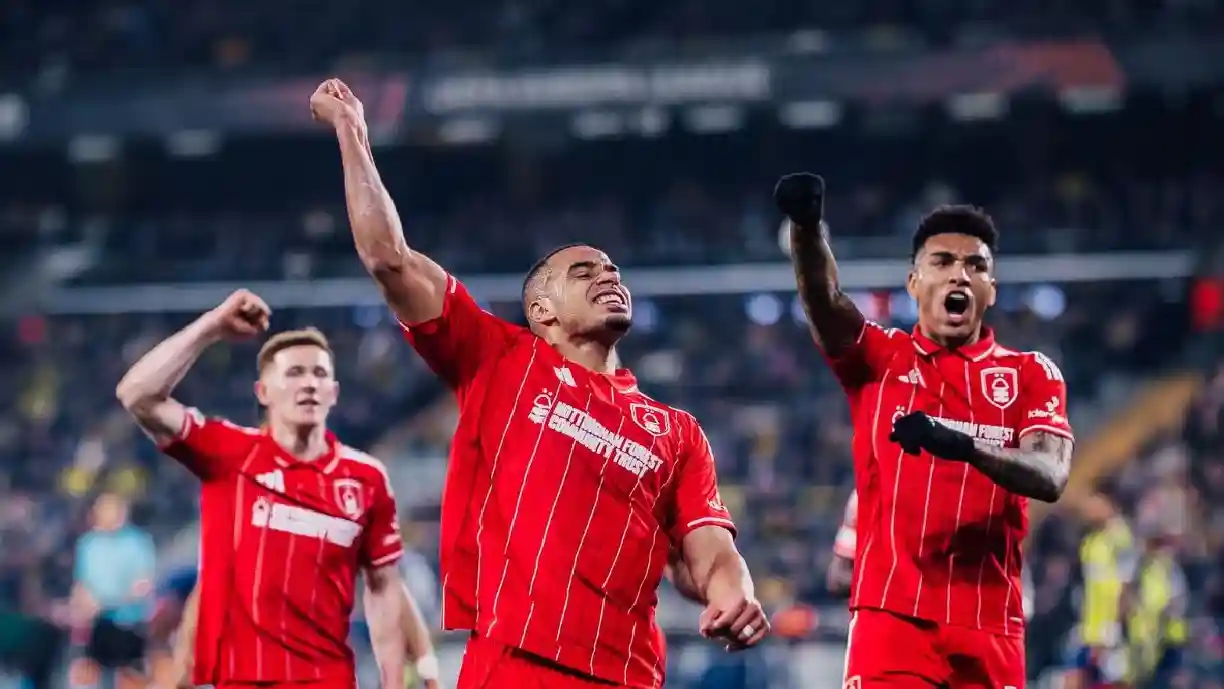 Ex-Corinthians, Murillo marca na Europa League e equipe inglesa sai na frente do confronto contra os turcos - Foto: X/Nottingham Forest