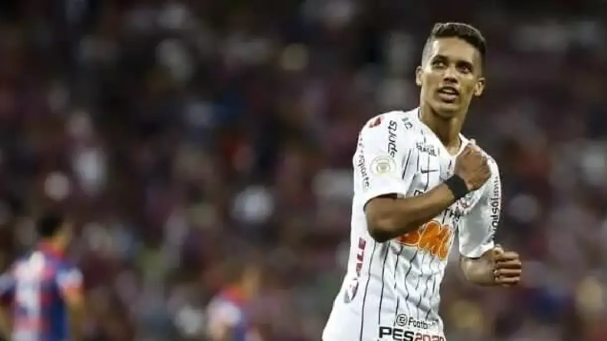 Pedrinho pode retornar ao Corinthians, clube que o formou; Filho do Terrão falou sobre a possibilidade - Foto: Reprodução