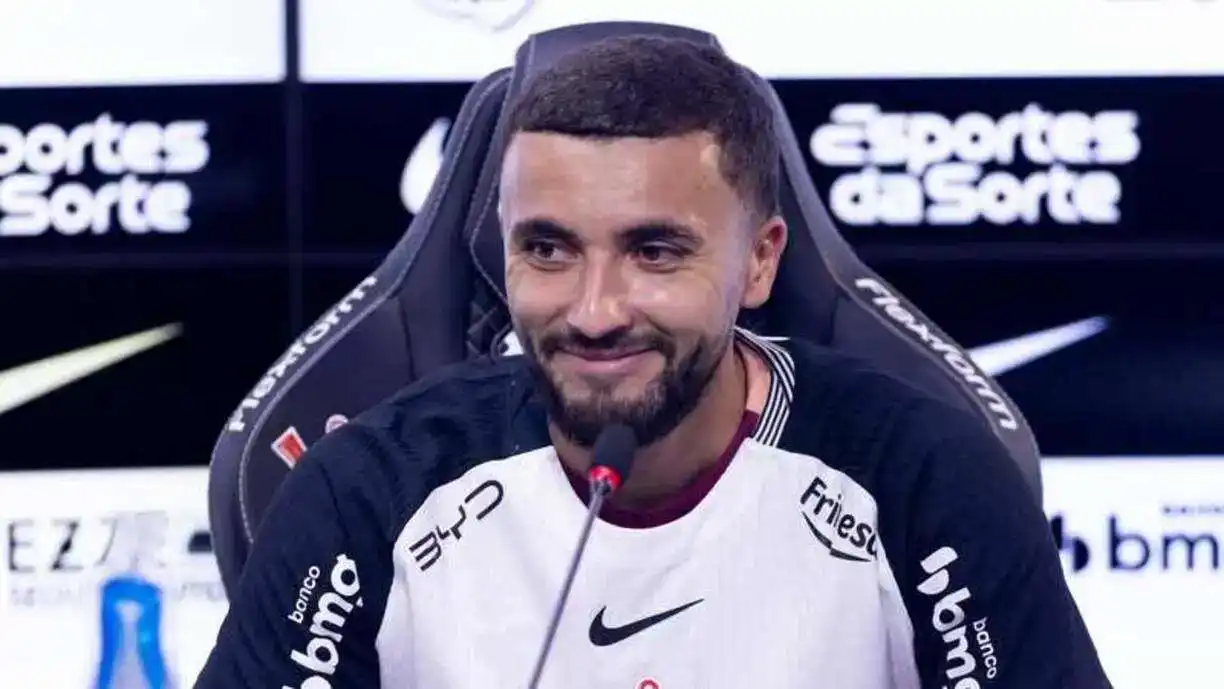 Zakaria Labyad falou sobre Dorival Júnior e Copa do Mundo, em sua apresentação no Corinthians - Foto: Rodrigo Coca/Agência Corinthians