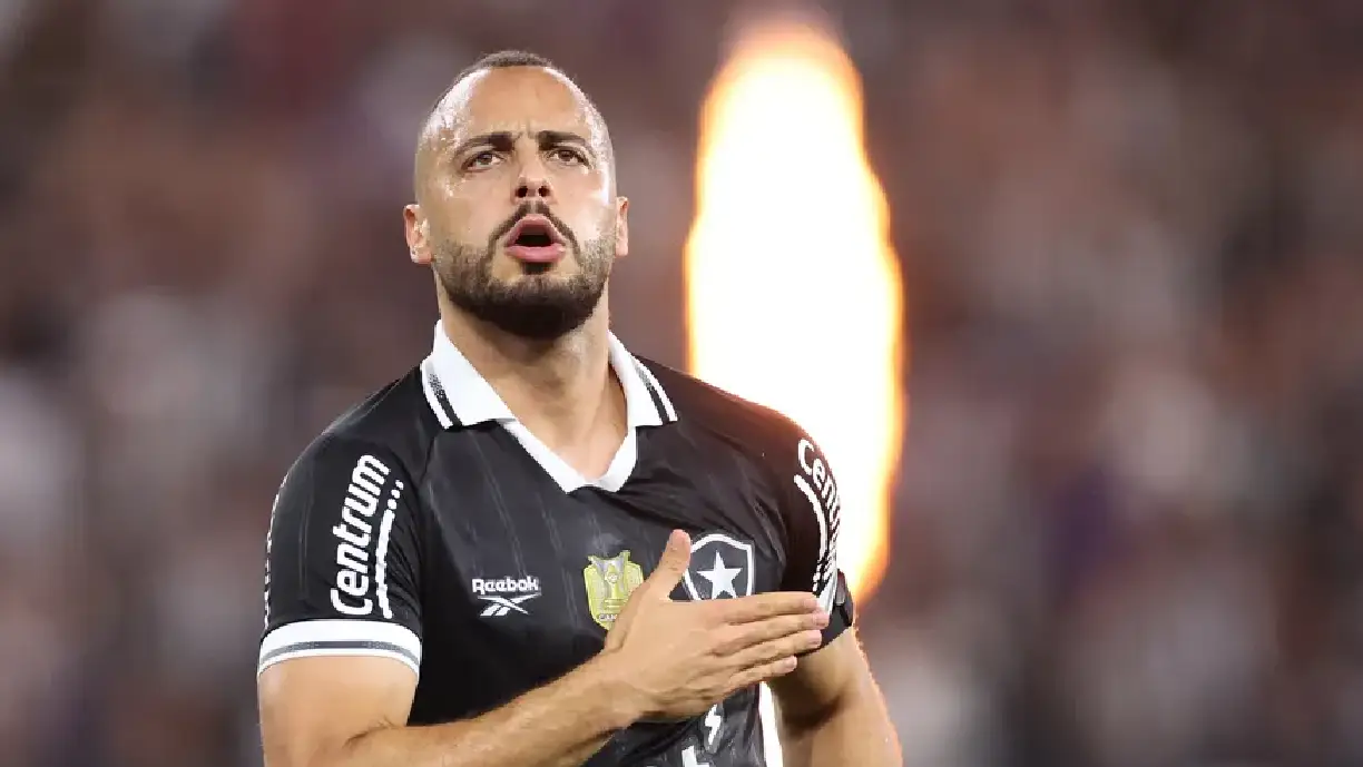 Corinthians quer a contratação de Arthur Cabral, mas entrave com clube carioca pode atrapalhar - Foto: Vítor Silva/Botafogo