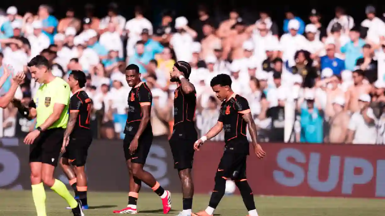 Corinthians empata com o Santos e não consegue quebrar jejum que acontece na Vila Belmiro no último domingo (15) - Foto: Wanderson Oliveira/Meu Timão