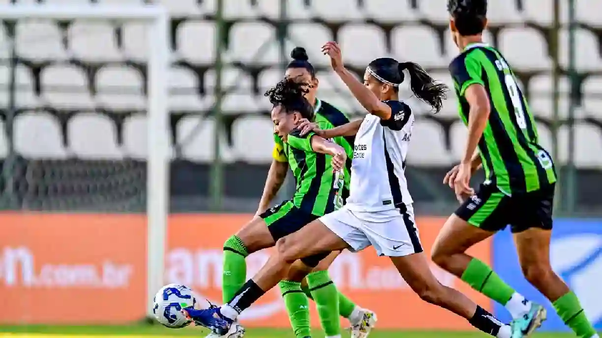 Brabas do Corinthians recebem o América-MG na Neo Química Arena pelo Brasileirão - Foto: Mourão Panda/América