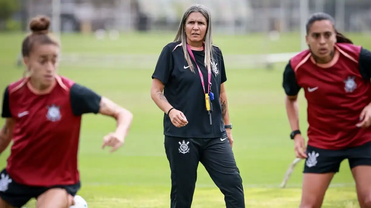 Emily Lima completa um mês sob o comando técnico das Brabas e fala da adaptação com as atletas - Foto:Rodrigo Gazzanel/Agência Corinthians