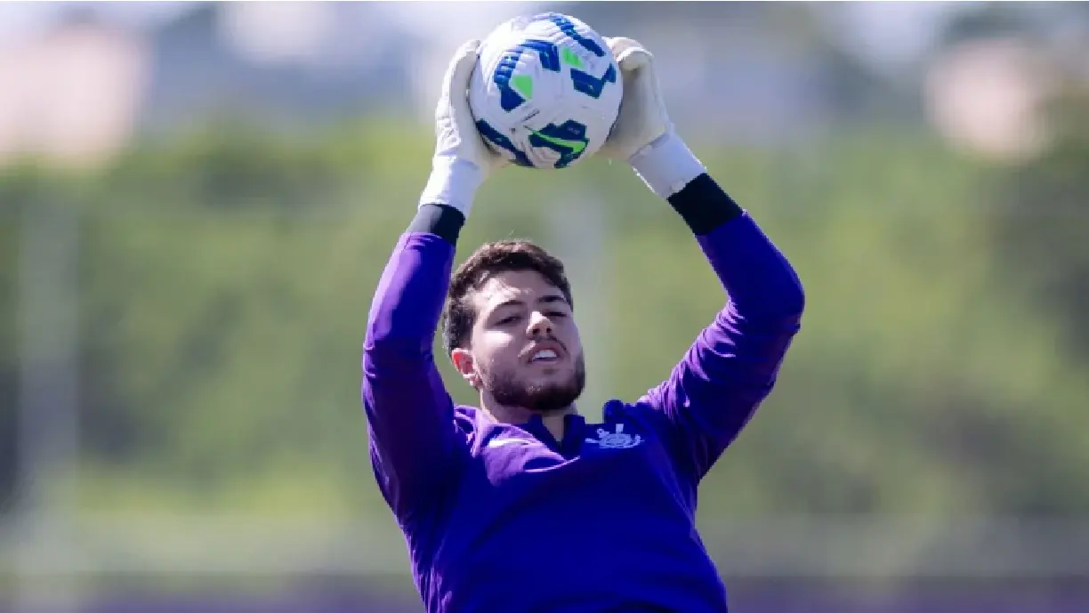 Felipe Longo pode jogar contra o Fluminense? Goleiro está recuperado de lesão - Foto: Rodrigo Coca/Agência Corinthians