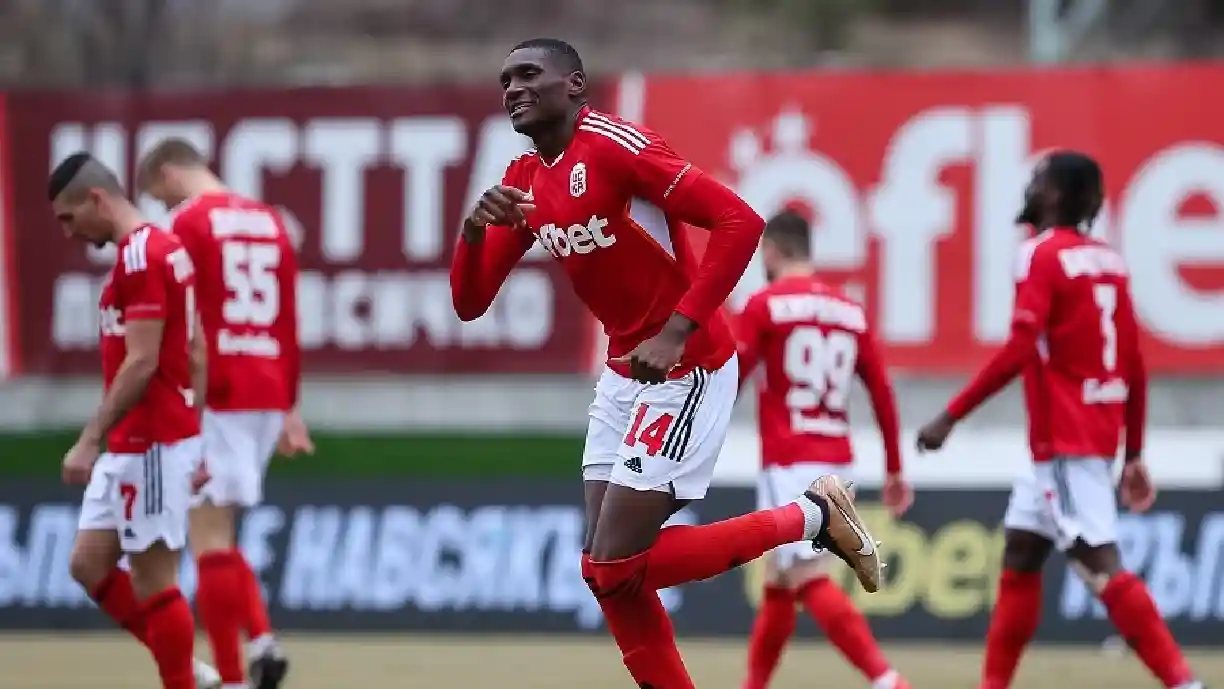 Corinthians já monitora nomes para a próxima janela de transferências e vê concorrência com clube da Série A - Foto: Reprodução