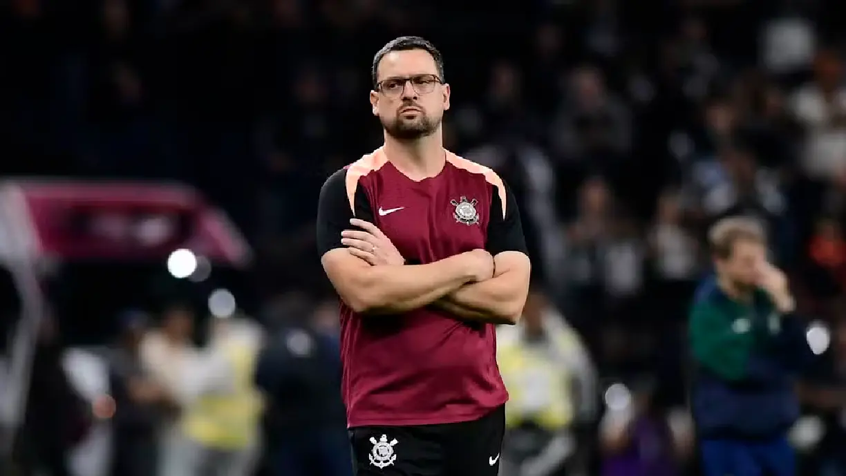 Lucas Silvestre fala de derrota e projeta Santos x Corinthians: “Vai ser diferente...”