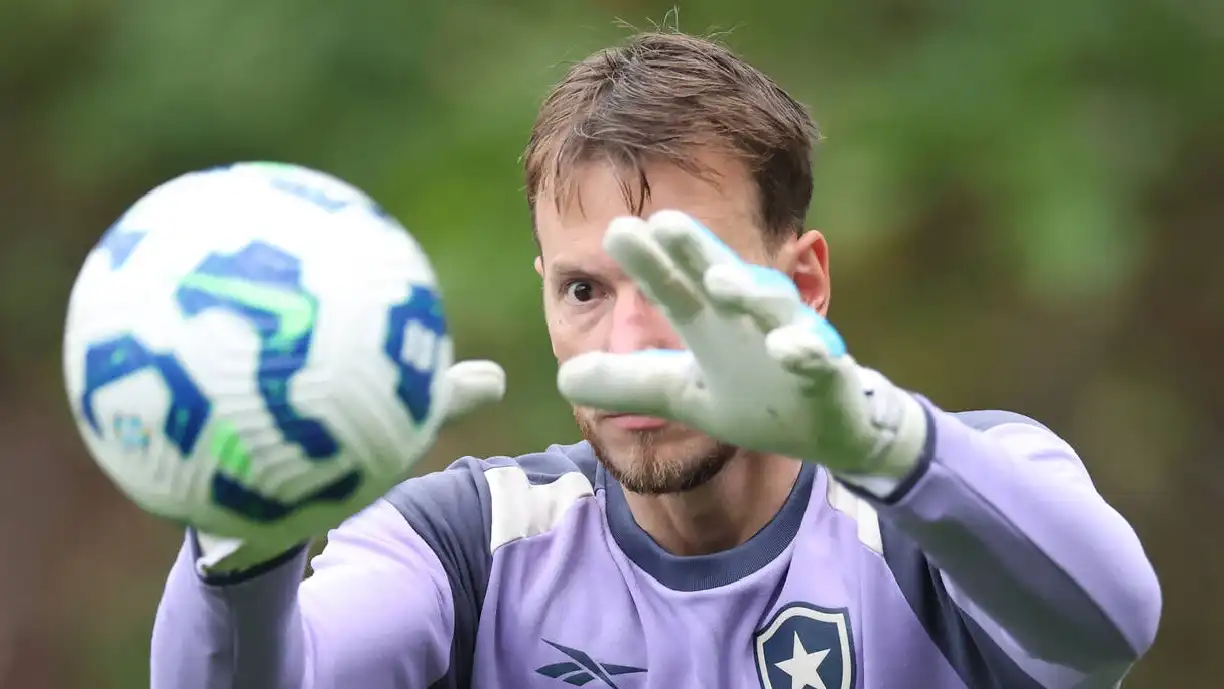 Corinthians tem procurado alternativas para conseguir contratar Neto para a temporada de 2026 - Foto: Vítor Silva/Botafogo