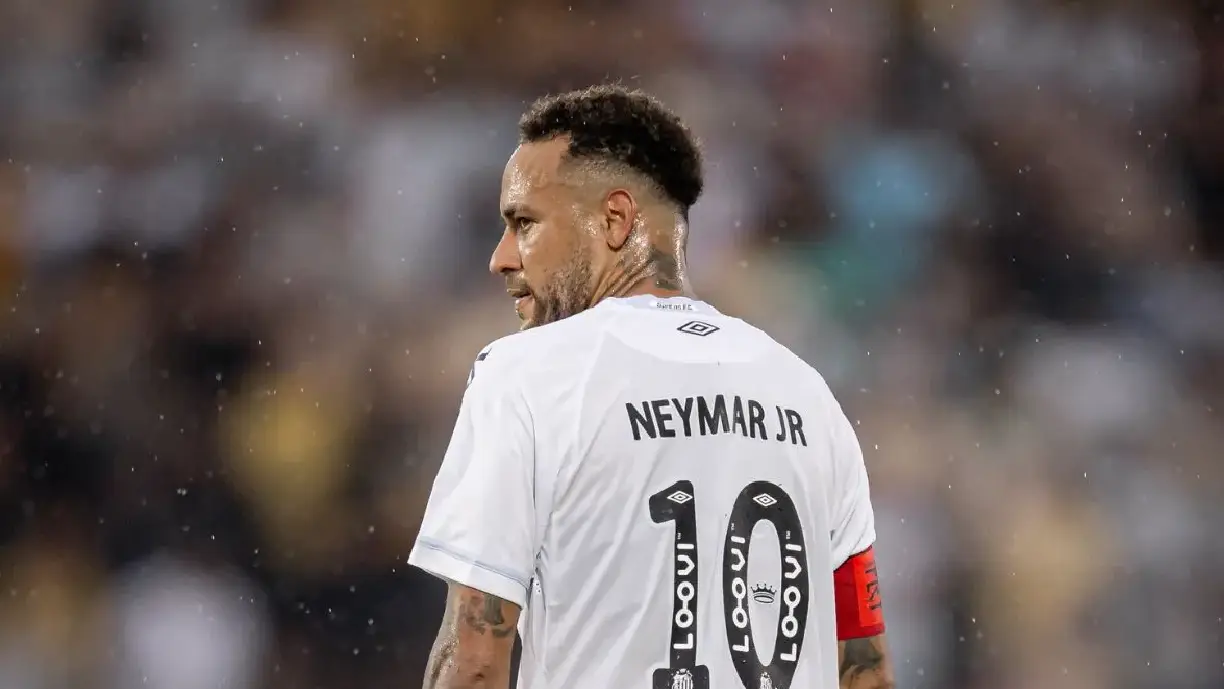 Neymar foi elogiado por ex-Corinthians que acredita em sua convocação para a Copa do Mundo - Foto: Raul Baretta/ Santos FC