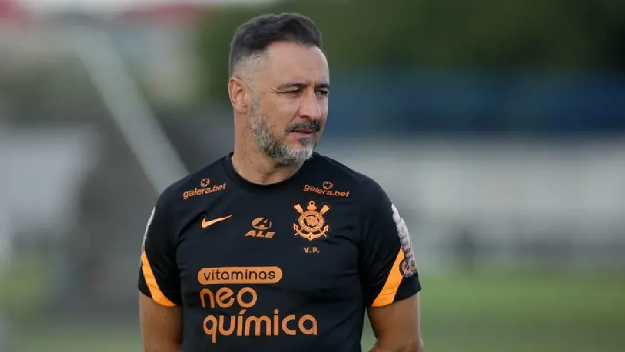 Vítor Pereira teria um acordo assinado pelo clube paulista e que poderia dar fim aos processos na Justiça - Foto: Rodrigo Coca/Agência Corinthians