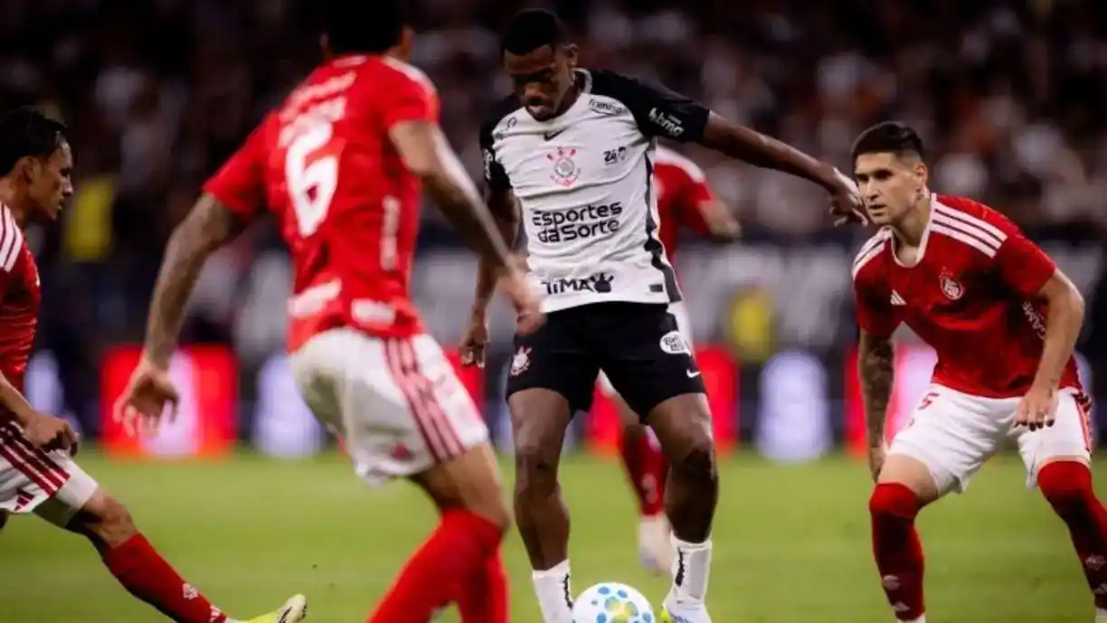 O Timão está perto da zona de rebaixamento no Campeonato Brasileiro, depois da derrota para o Internacional - Foto: Rodrigo Coca/Agência Corinthians