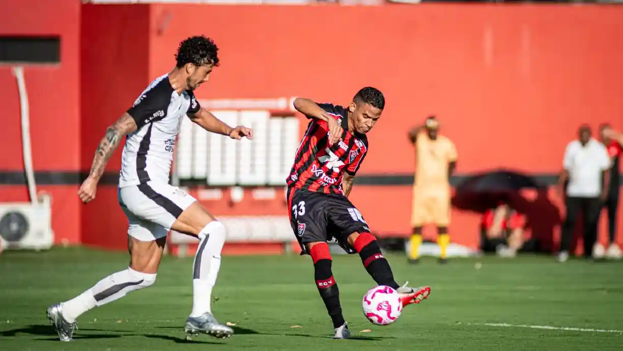Corinthians visita o Barradão em Salvador para buscar o triunfo em duelo pelo Brasileirão - Foto: Victor Ferreira/EC Vitória