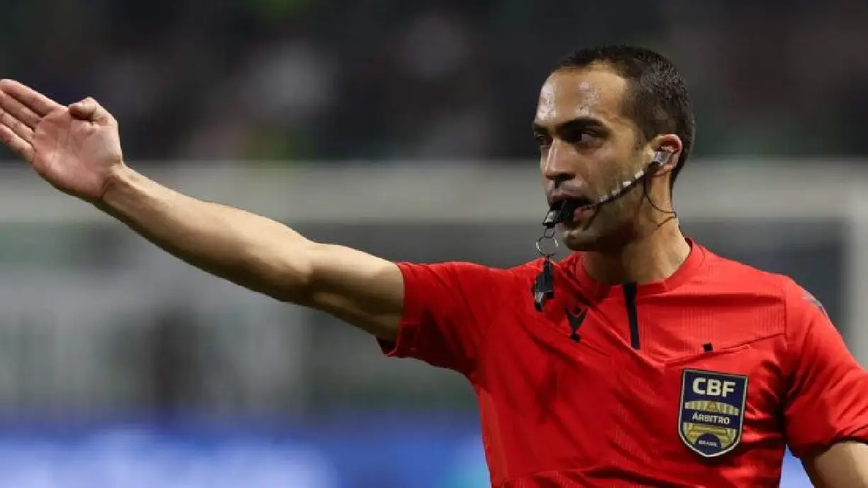 Davi de Oliveira Lacerda é o juiz do duelo do Corinthians contra o Vasco pelo Brasileirão - Foto: Reprodução